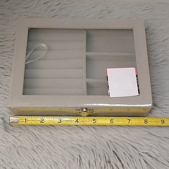 🔥Free With Minimum $50 Purchase🔥BNIP Jewelry Storage Box - Picture 3 of 5